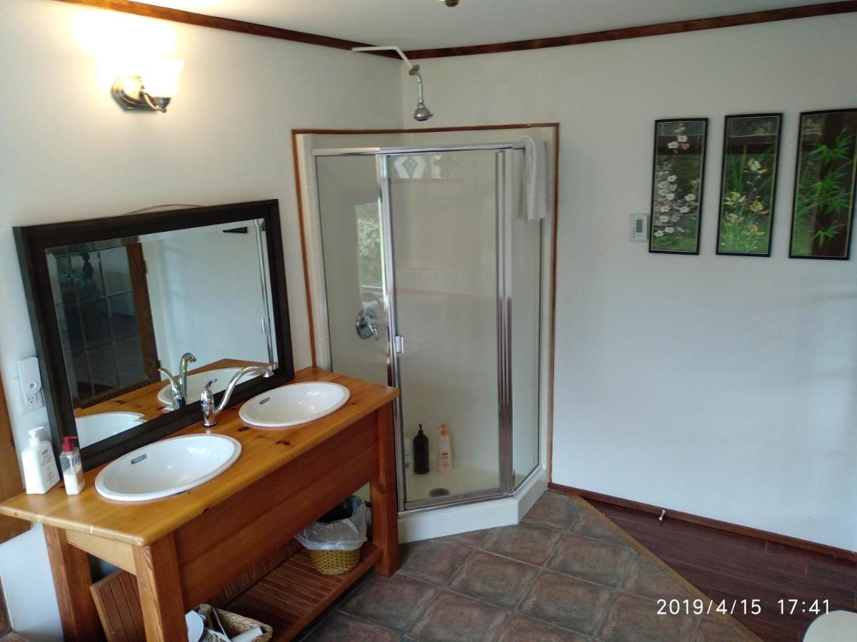 Harrison Hammond House Farmstay Harrison Mills Esterno foto