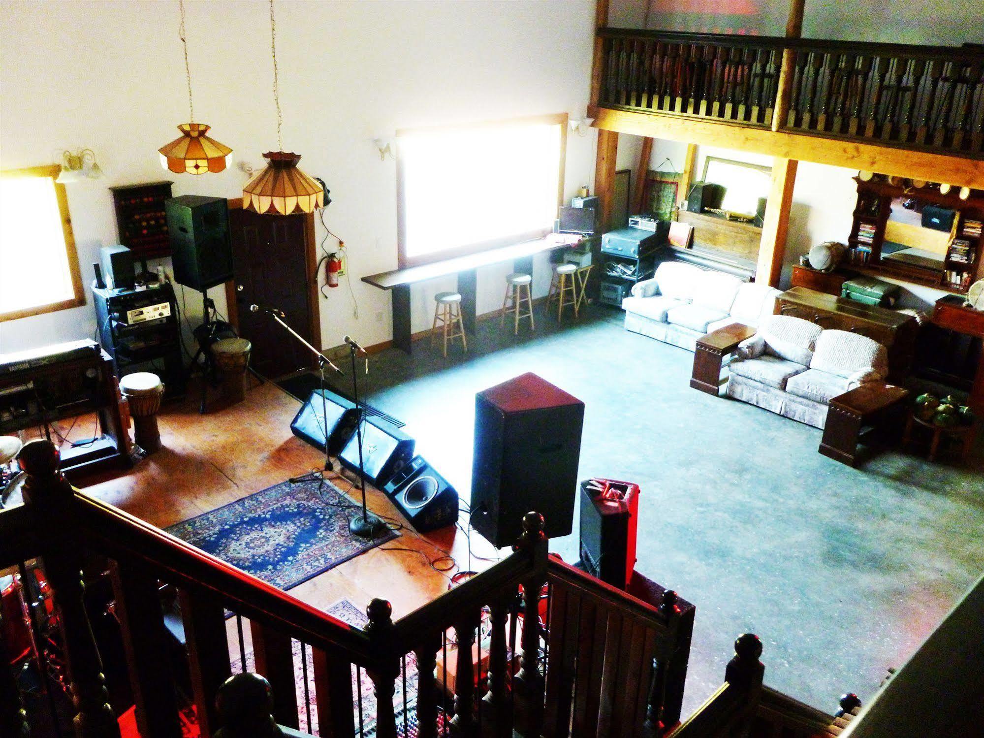 Harrison Hammond House Farmstay Harrison Mills Esterno foto